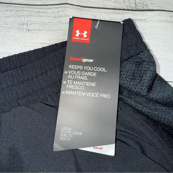 Under Armour NWT Women's Fly-By Run Shorts Performance Active Black Size Medium - Picture 6 of 10